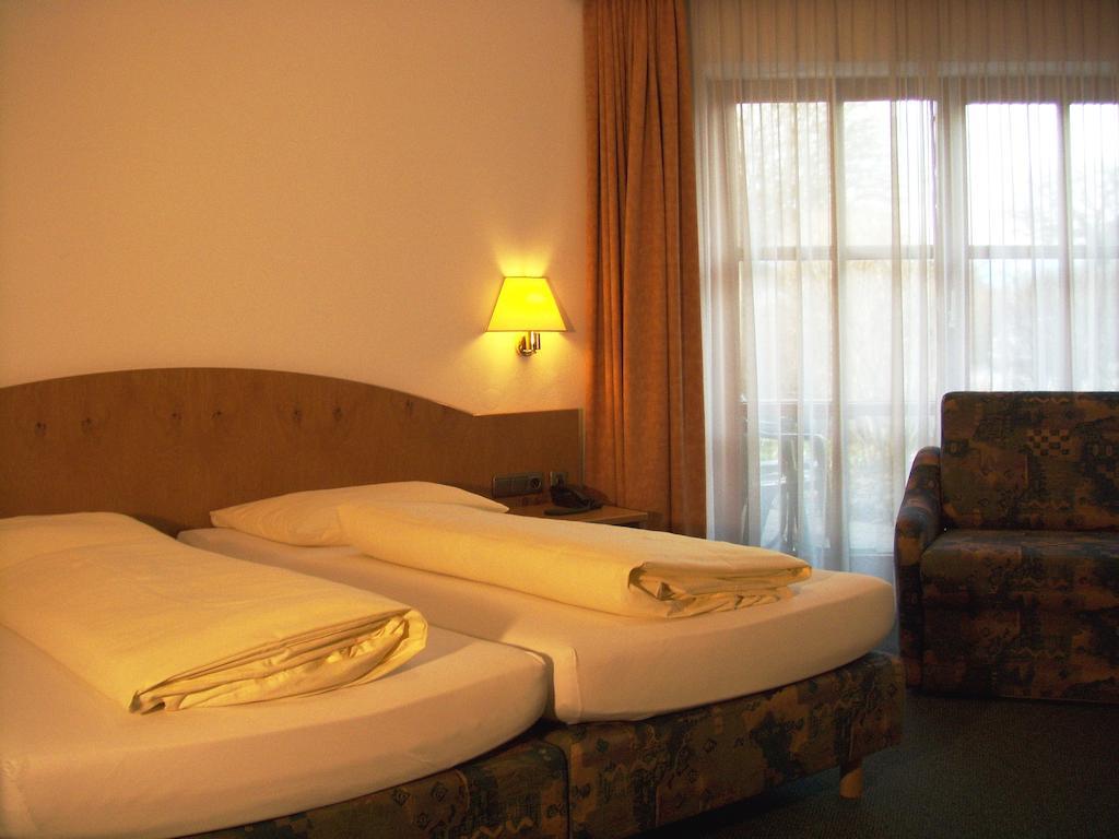Hotel Christl Rohrdorf  Ruang foto